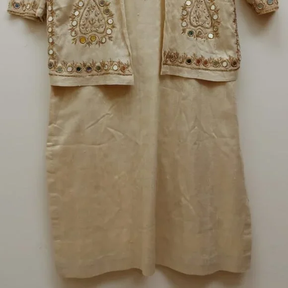 Dachine Silk - Picture 2 of 2